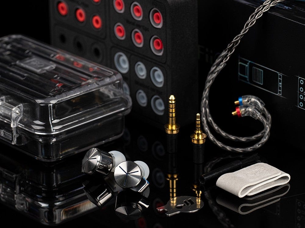 FiiO Earphones FiiO FA7s includes awesome accessories and ear tips